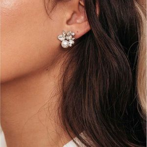 NEW Olive & Piper Bordeaux Earring Studs